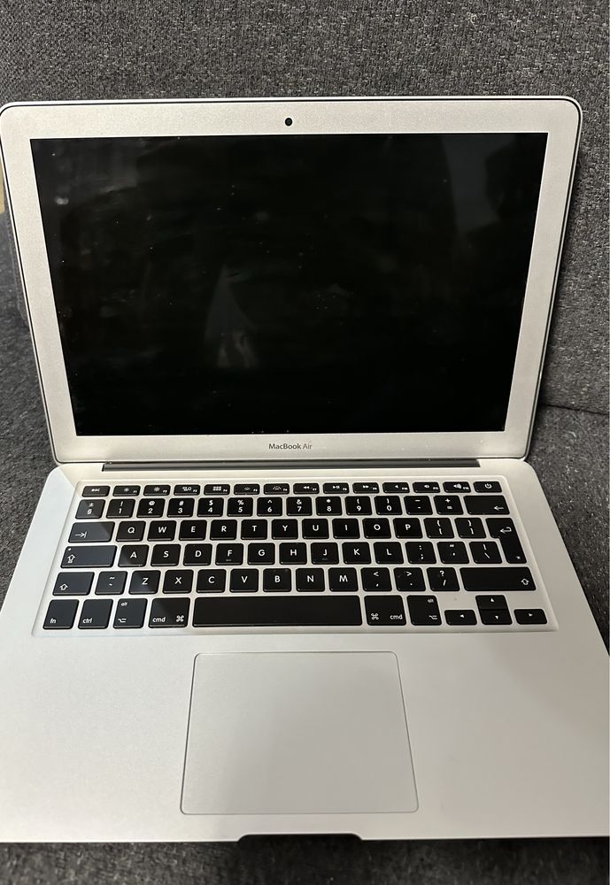 Macbook Air 2017 8GB 128GB