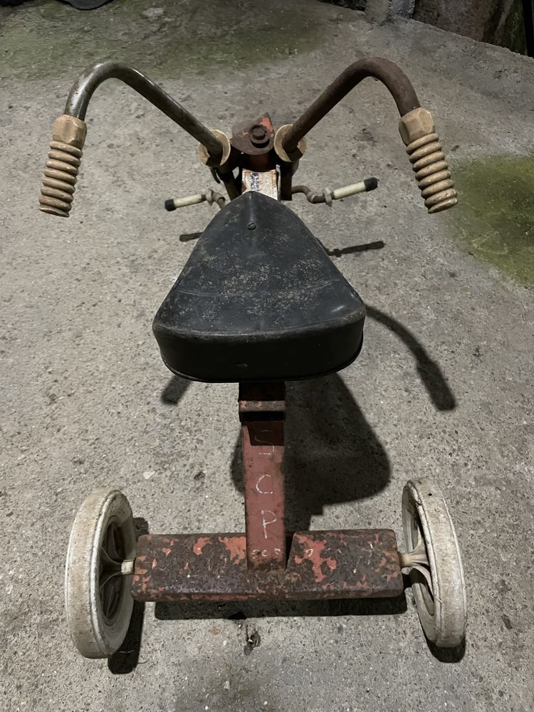 Triciclo Antigo Sá Portela para restauro