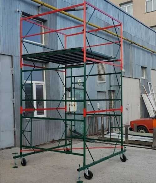 Вишки тури. Риштування будівельне. Строительные леса. Ліса. Риштовка.