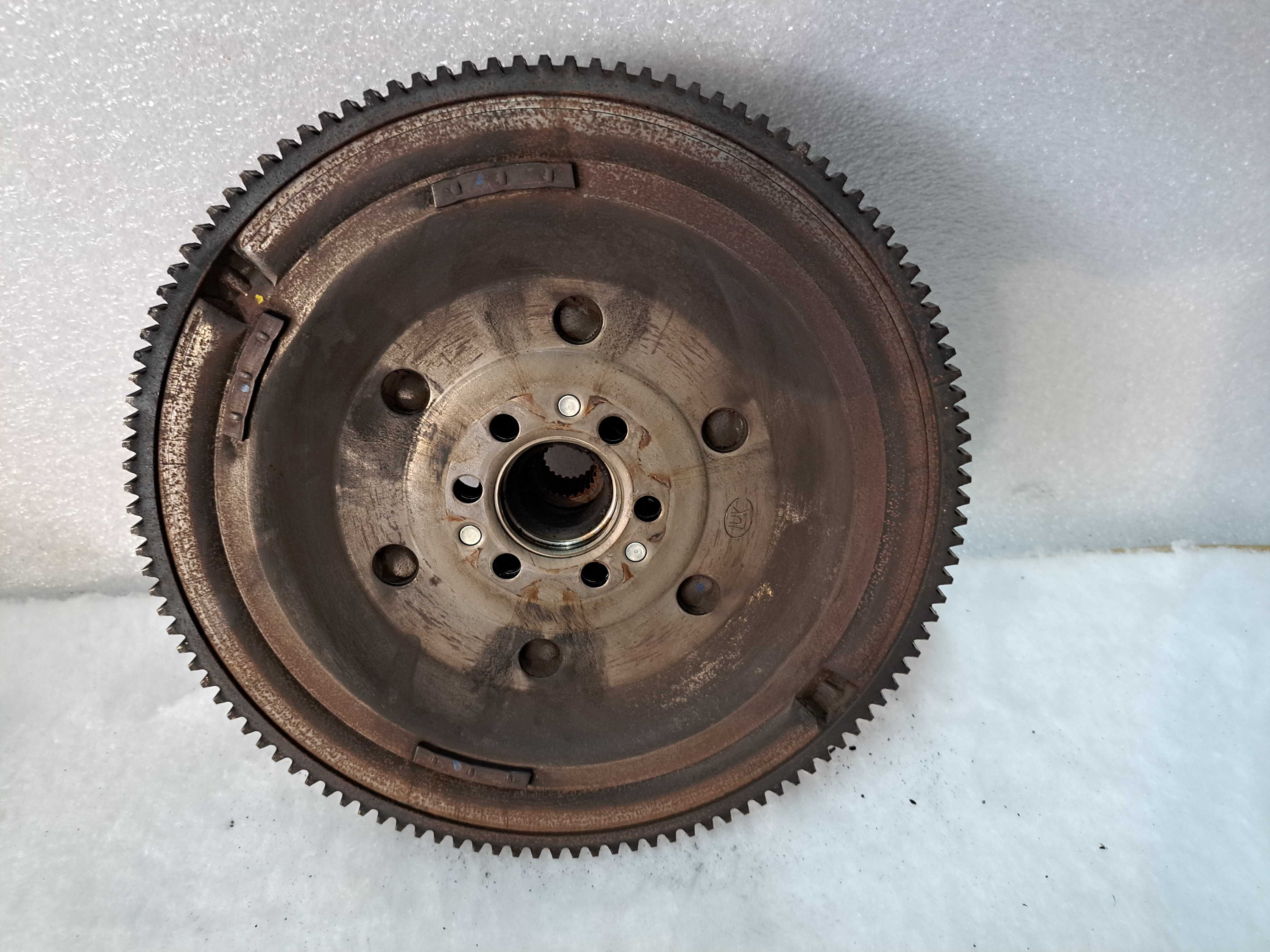 Sprzęgło dwumas LUK Audi A4 B7 2.0 TFSi kpl