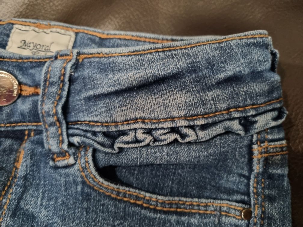 Krótkie spodenki dżinsowe, szorty jeansowe, szorciki Mayoral rozmiar 9