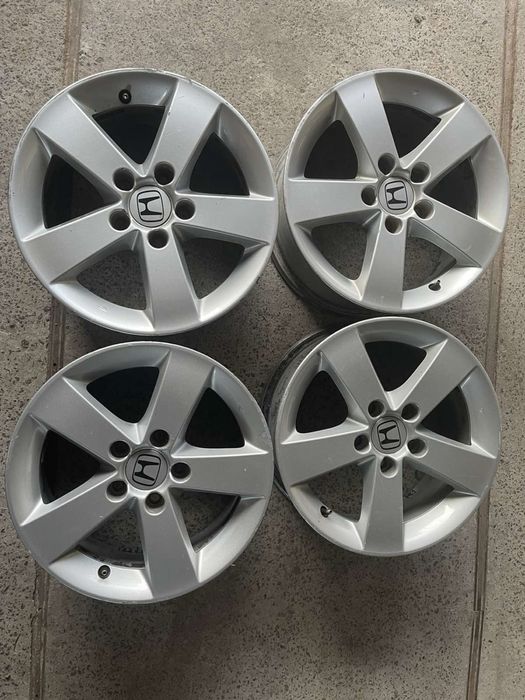 Продам диски Honda R16