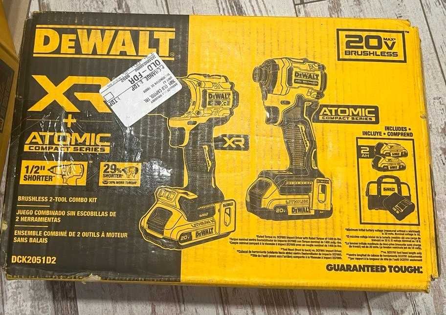 Набір безщіткового імпакта і шурупокрута Dewalt DCK2051D2 20Vmax з США
