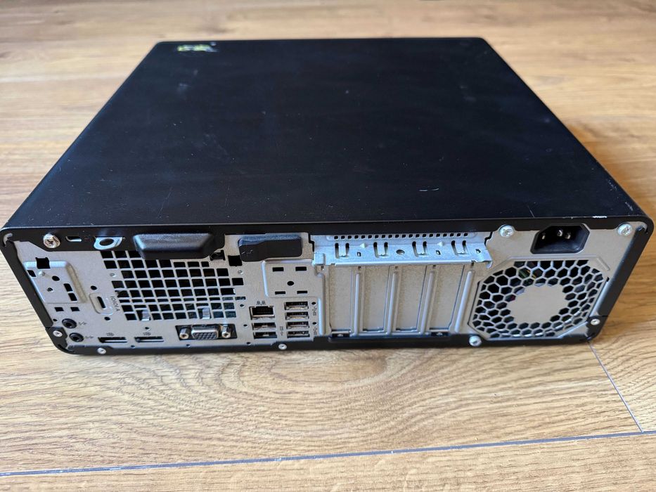 HP EliteDesk 800 G3 SFF - i7-7700 / 8GB RAM / 256GB SSD / Win10