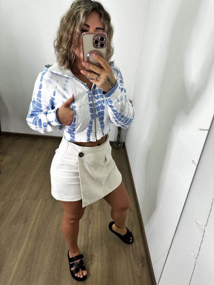 Krotka bluza gap