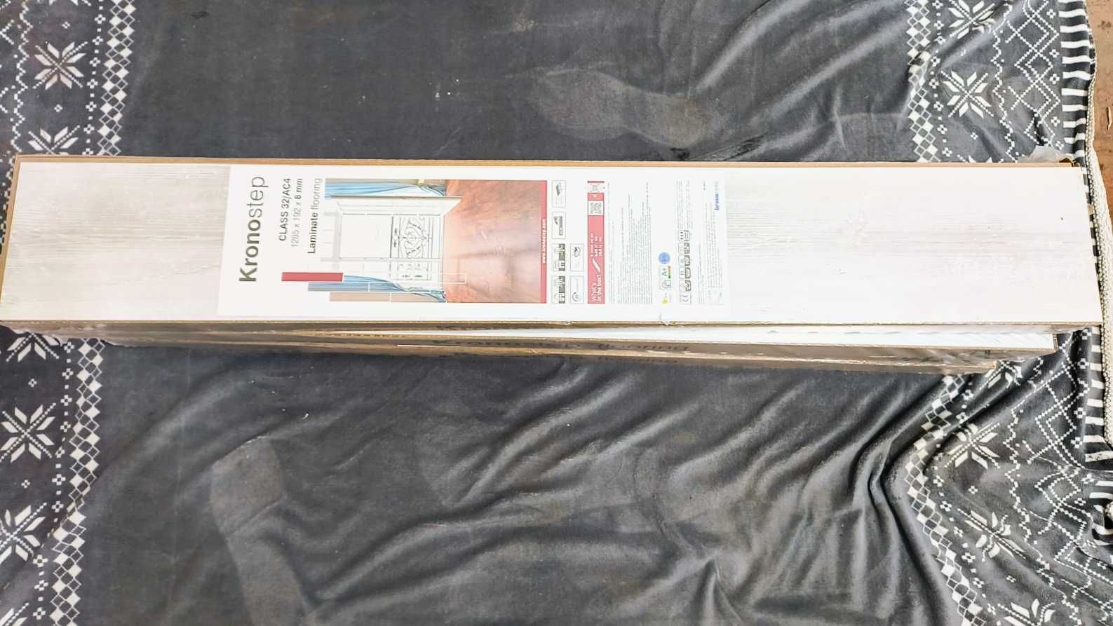 Panele podłogowe Kronostep AC4 / 8mm NOWE ! 8,5 m2