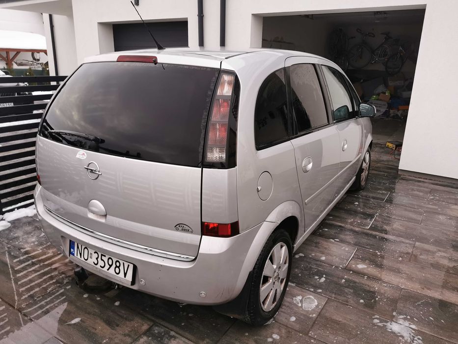 Tanio zadbana Meriva, maly przebieg climatronic garaz alu chrom serwis