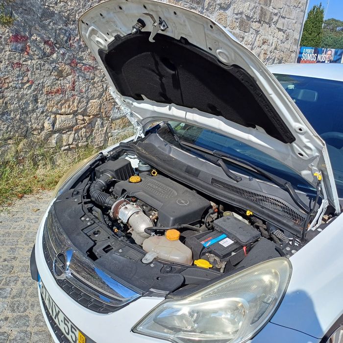 Opel Corsa 170,000kms IVA dedutível