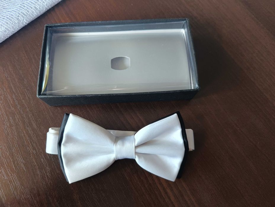 Mucha męska w ozdobnym pudełku regulowana