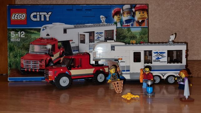LEGO City 60182 (Дом на колёсах)
