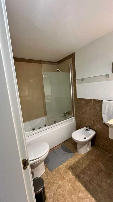 Arrendamento de apartamento t2 na Rua dos Três Castelos