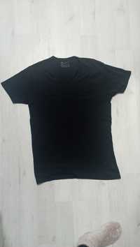 Чоловіча чорна футболка фірми puma розмір L 48