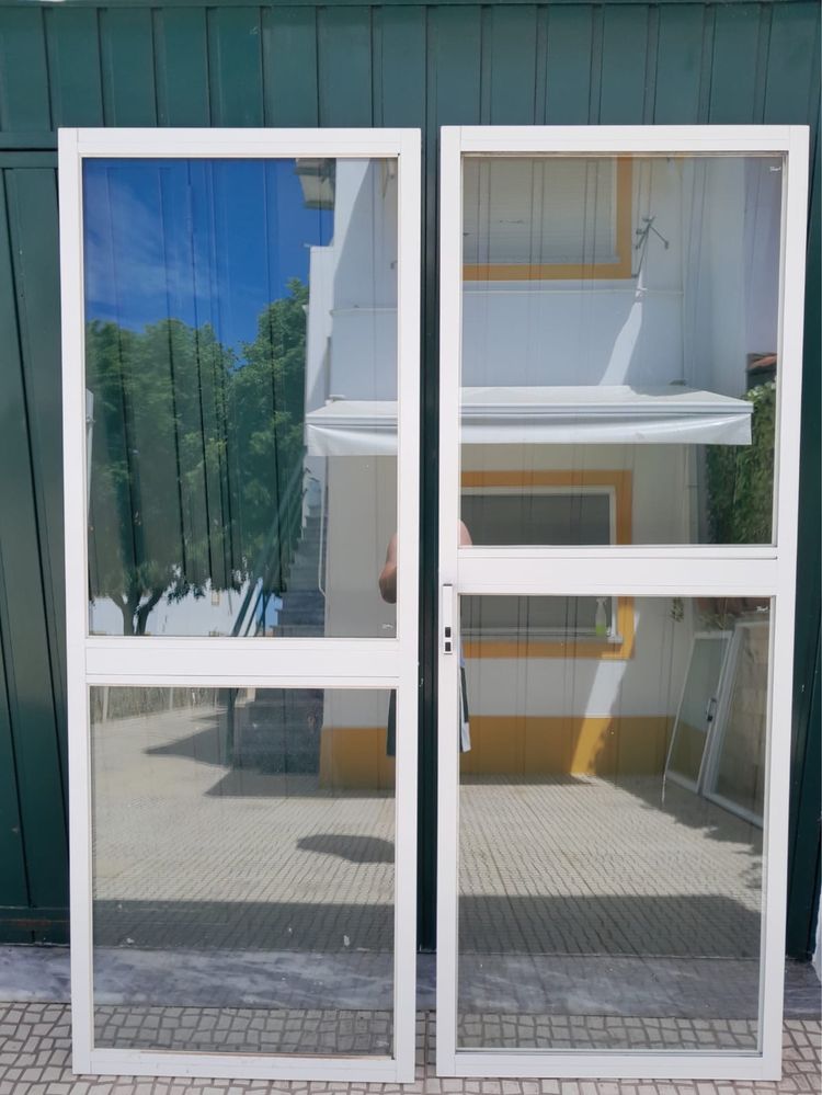 2 conjuntos de portas de correr + janela de quarto aluminio