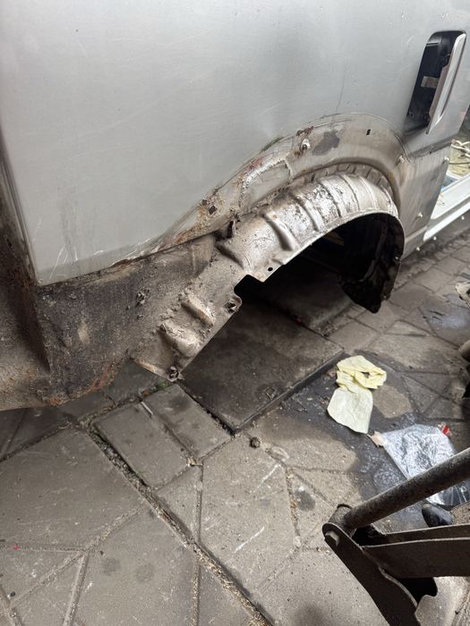 ćwiara PRÓG błotnik tyłk  suzuki jimny cabrio części