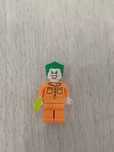 Figurka Lego Batman Joker (strój więzienny)