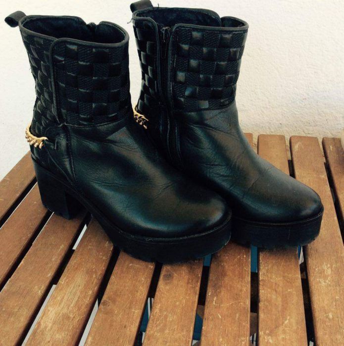 Botins pretos em pele n° 36