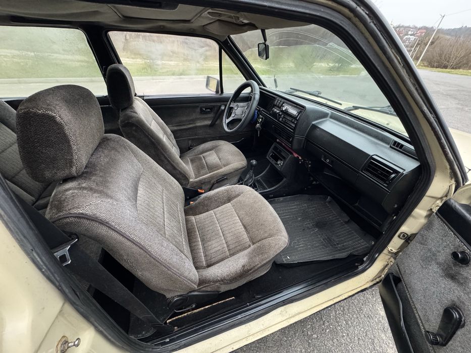 Volkswagen Golf II  1.8 газ/бензин