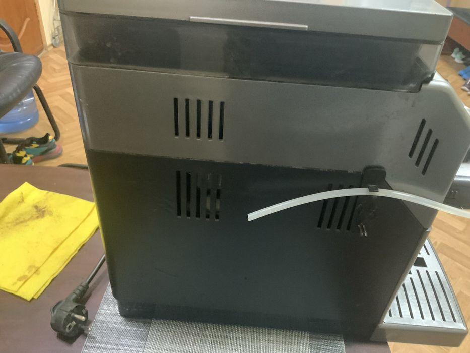 КофемашинаSaeko Lirika