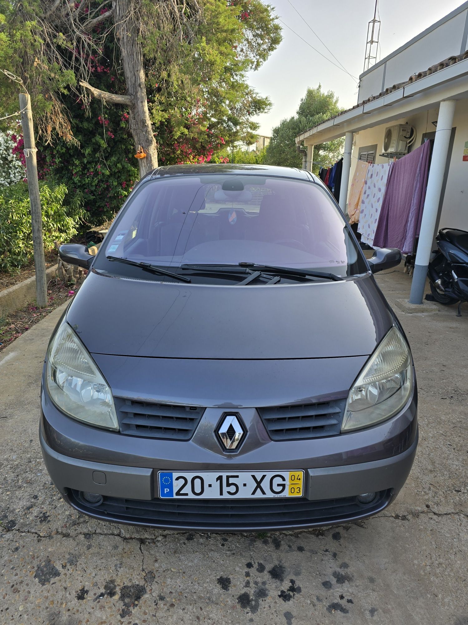 Renault Scénic 1.5 dCi 100cv – 129.000 km | Ar Condicionado