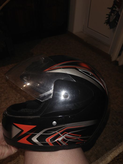 Продам шлем для скутера