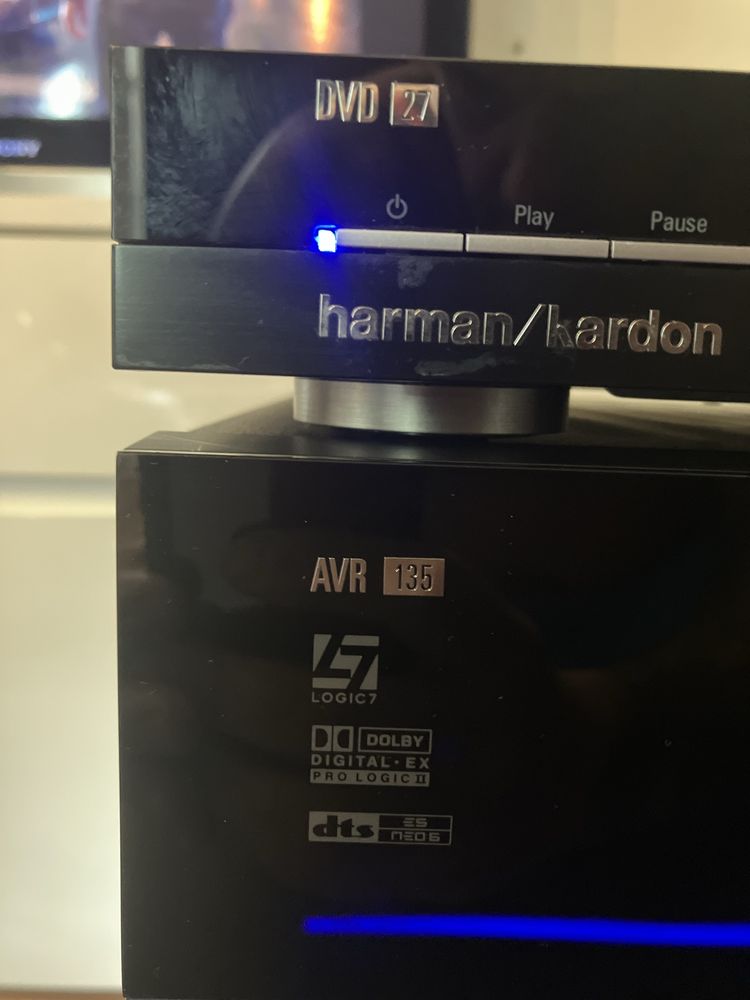 Amplituner Harman Kardon AVR 135 B/ DVD 27