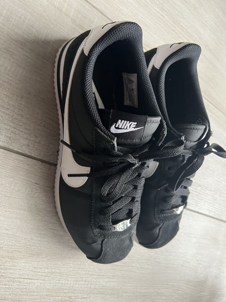 Sprzedam nike Cortez