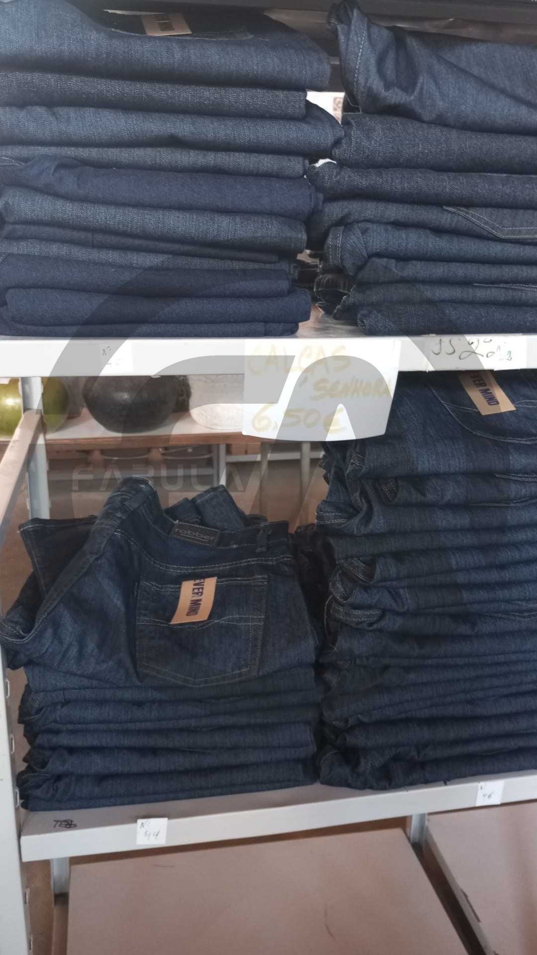 Calças de ganga para homem e mulher