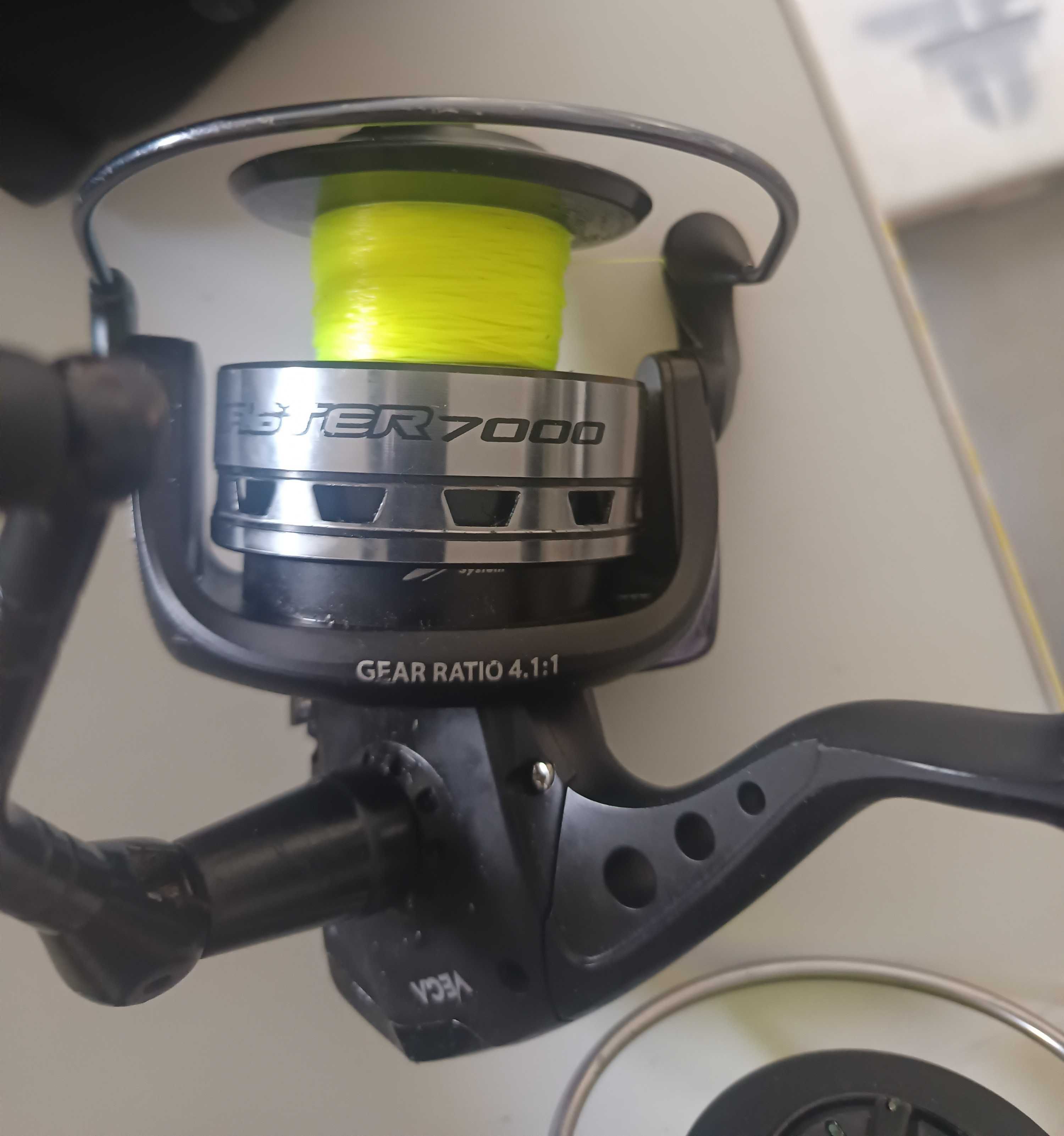 Pesca canas e carretos