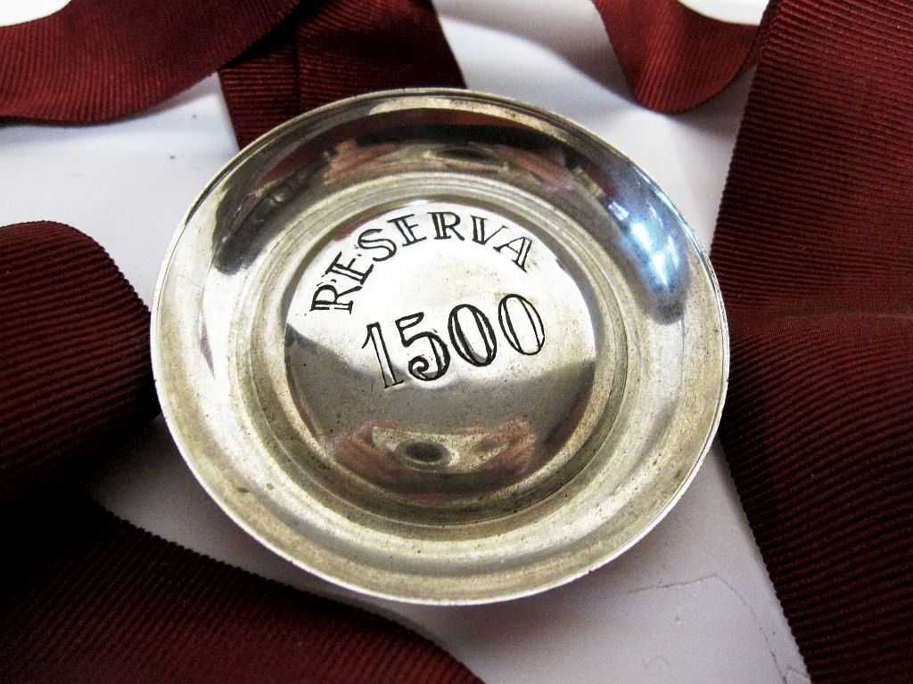 "RESERVA 1500" Tastevin -do mais exclusivo clube de vinhos portugueses