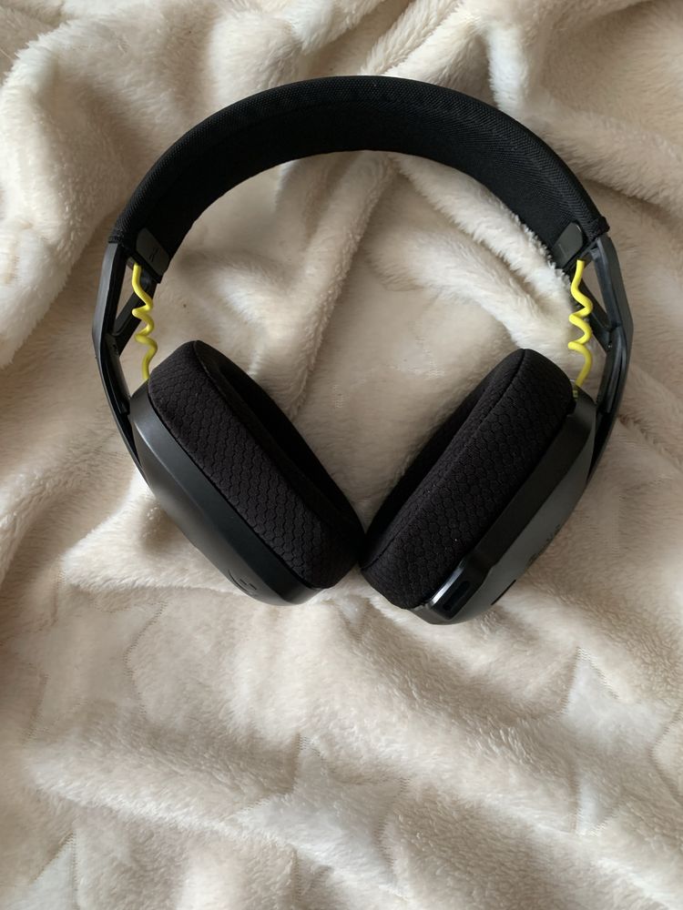 Продам навушники logitech g 435