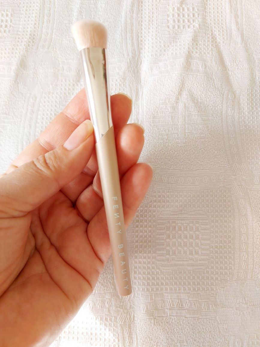 Fenty Beauty Concealer brush