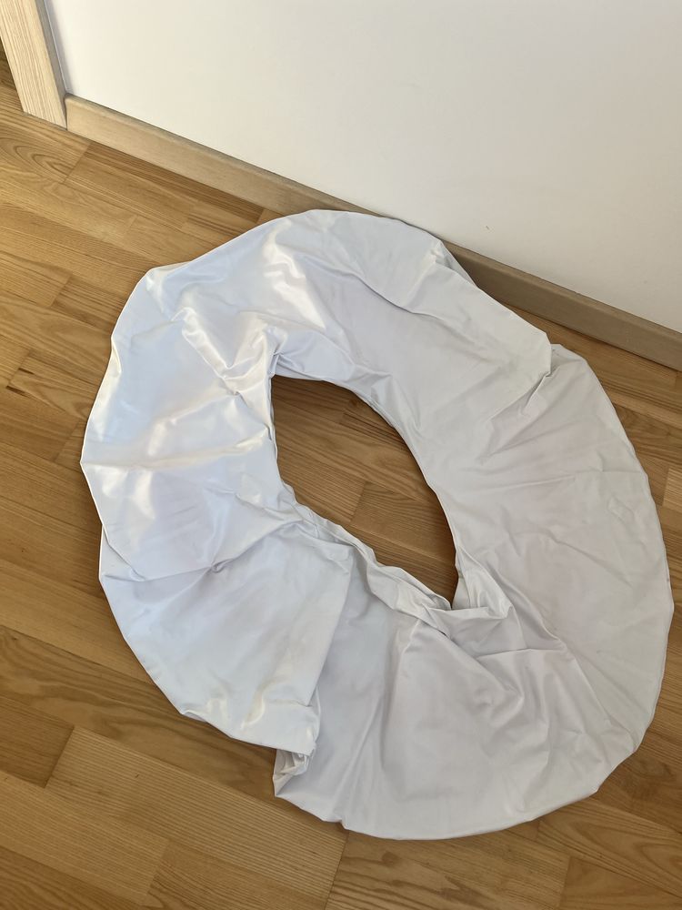 Białe dmuchane koło do basenu wody