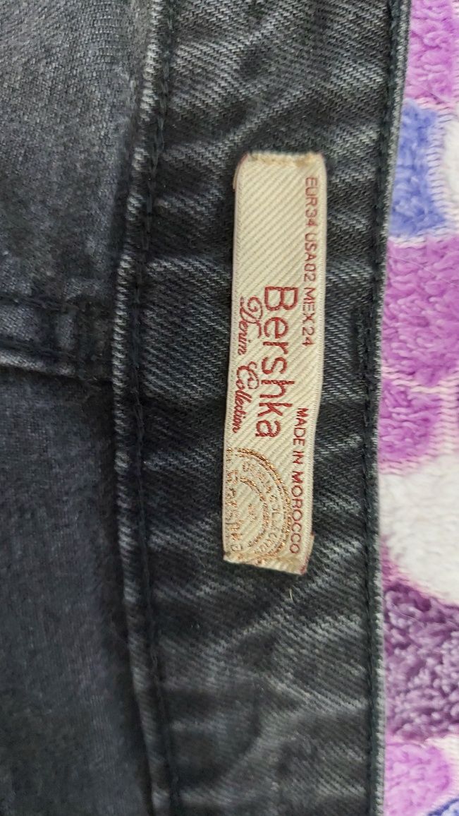 Bershka джинси eur 34, mex 24