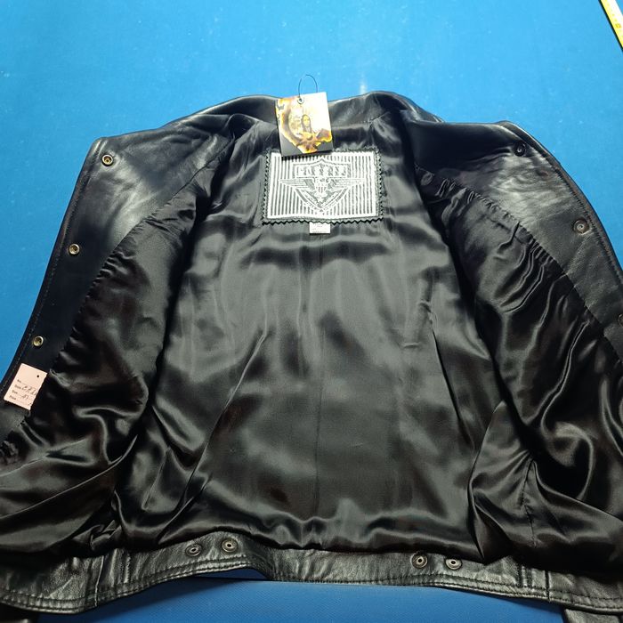 Casaco em pele preta lisa marca Gossip made in UK