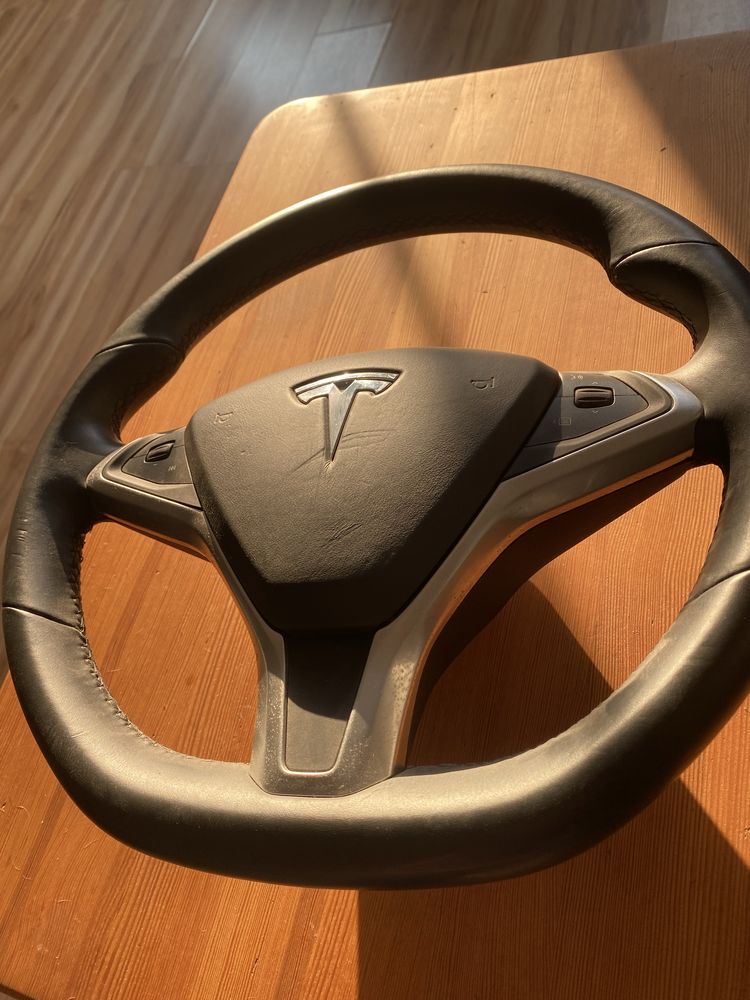 Tesla model s kierownica z poduszką