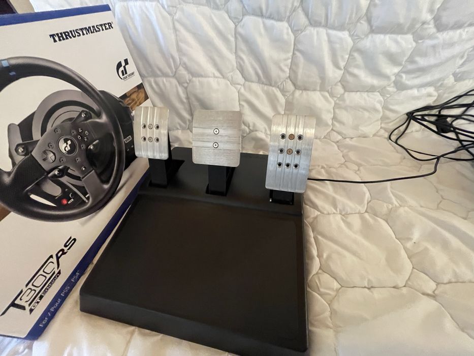 Thrustmaster t 300 rs gt