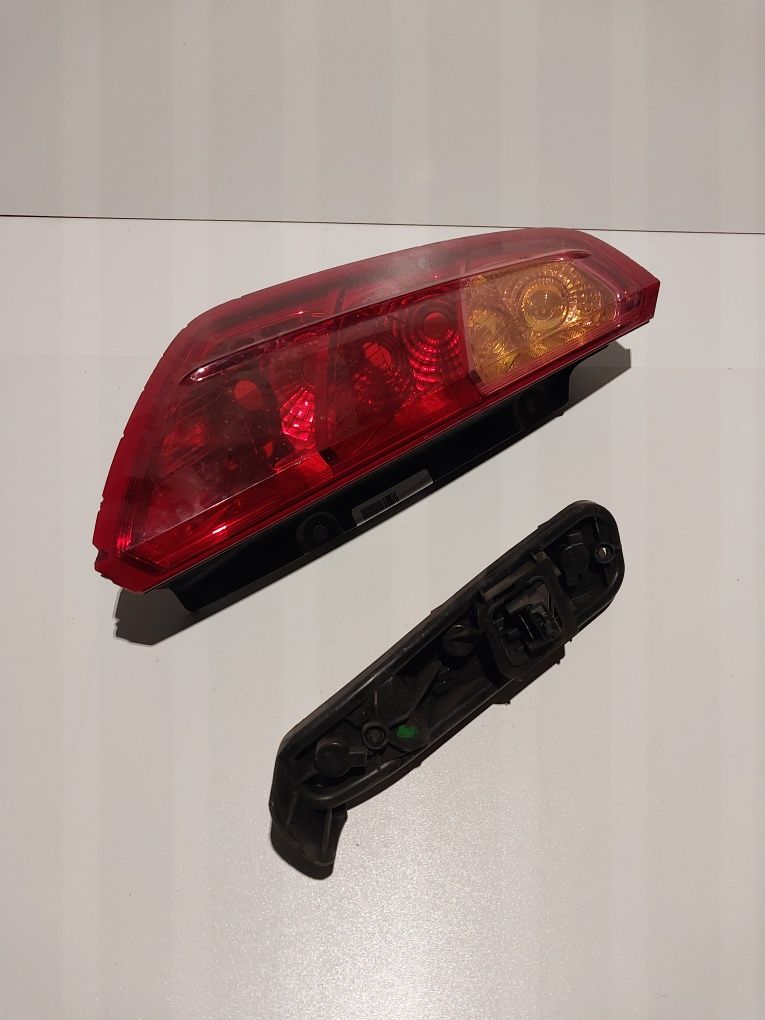 Fiat Grande punto wkład lampy żarówek tylny tył lewy lewa oprawa