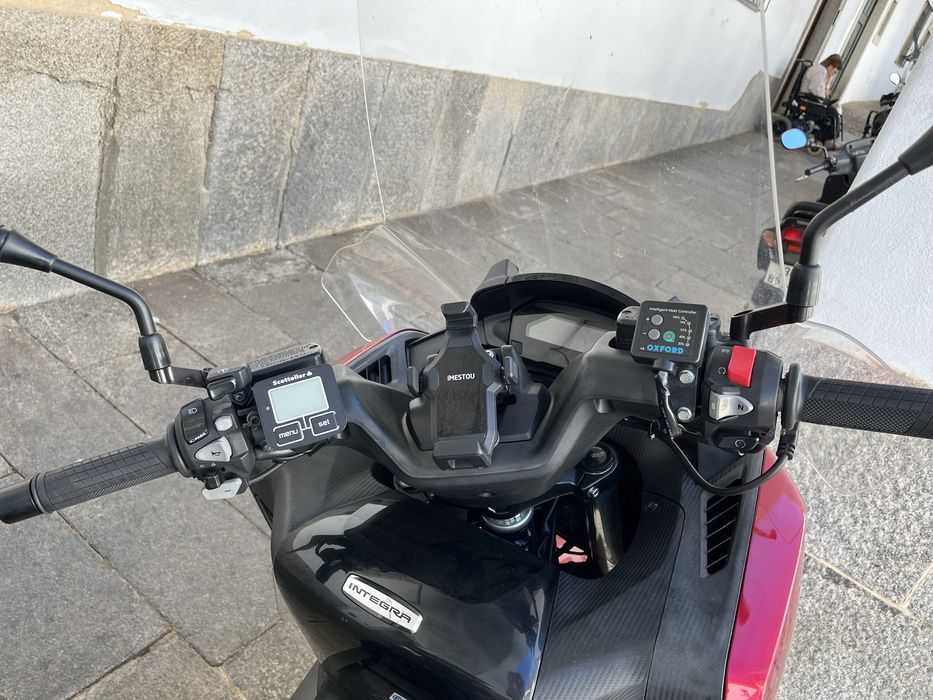 Vendo/Troco Honda Integra 750