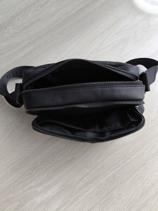 Listonoszka męska skórzana, czarna.