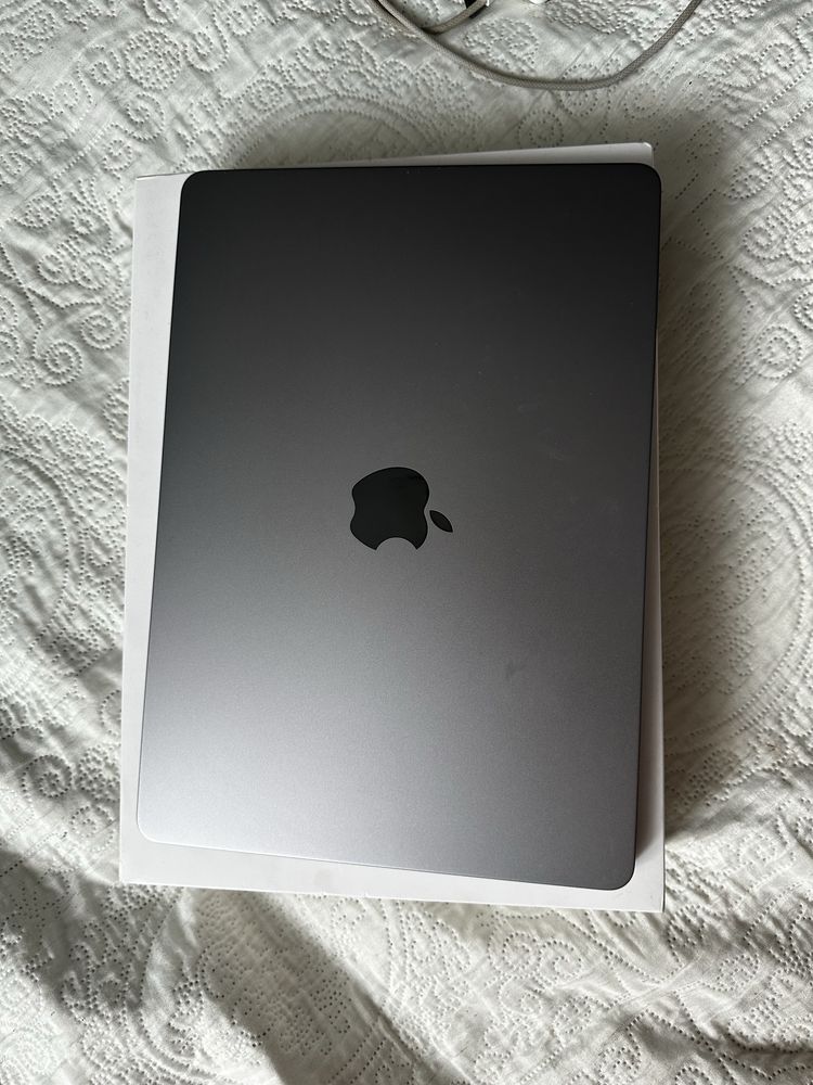 Mac book , макбук