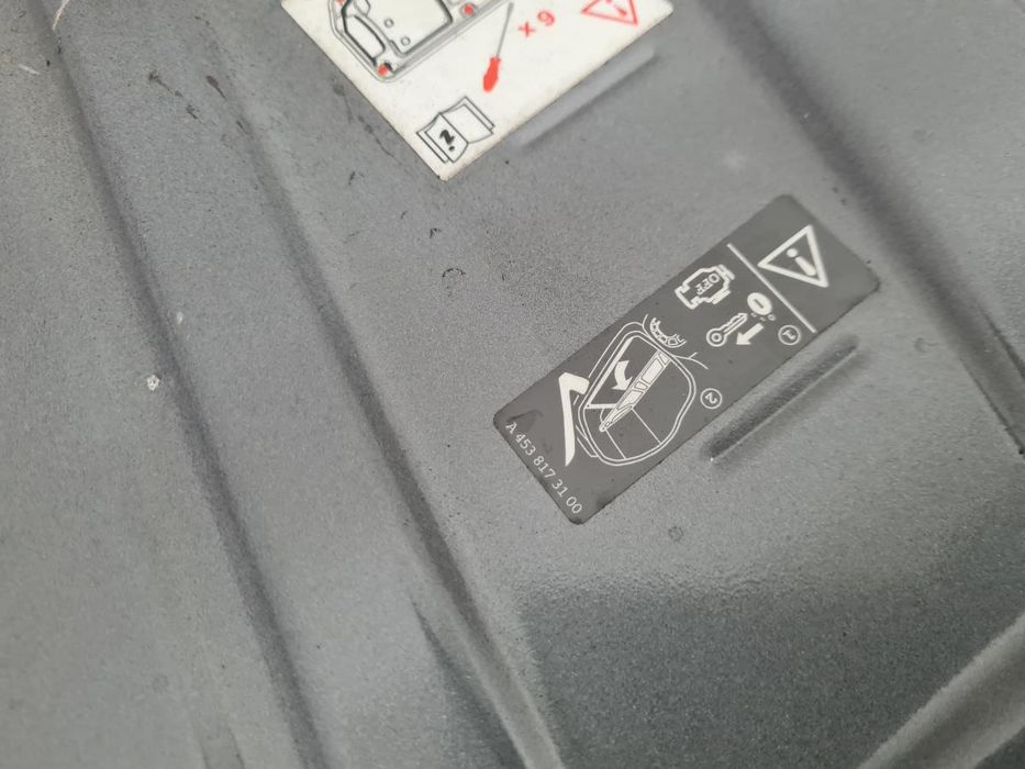 Cobertura inferior/ tapete / alcatifa da mala SMART ForFour (453)