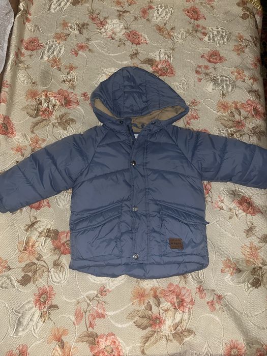 Продам теплу курточку дитячу