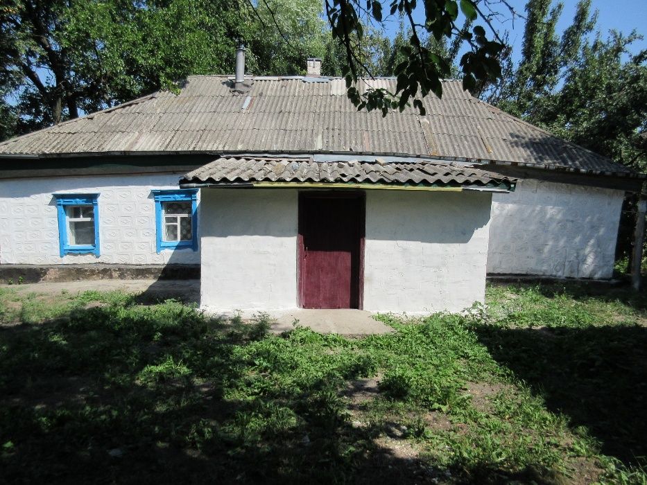Хата в с. Голубовка, Новомосковского р -на. Сдам.