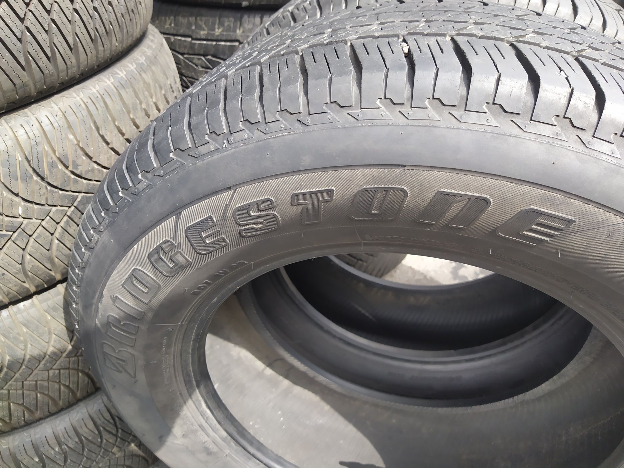 Резина всесезон 245.65.17 Bridgestone Dueler H/T,,6.5мм, Тайланд.