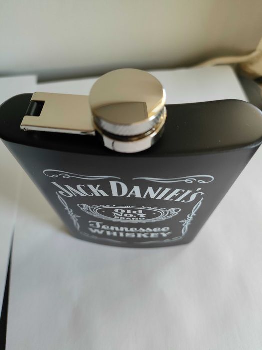 Piersiówka Jack Daniels whiskey prezent 235ml