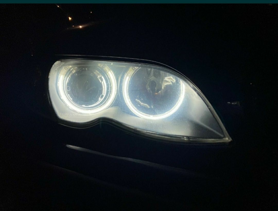 Vendo BMW 330 e46