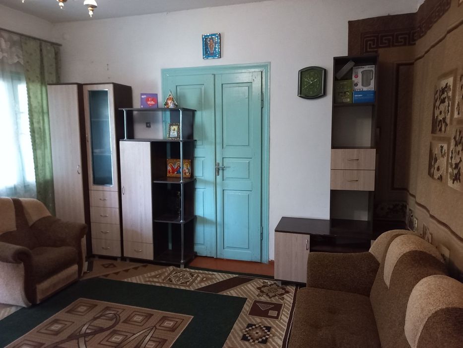 Великий будинок в смт. Соснове