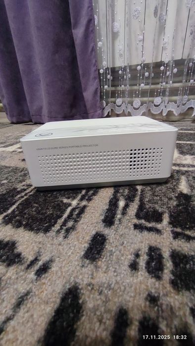 Проєктор Vankyo Leisure 470 Neo