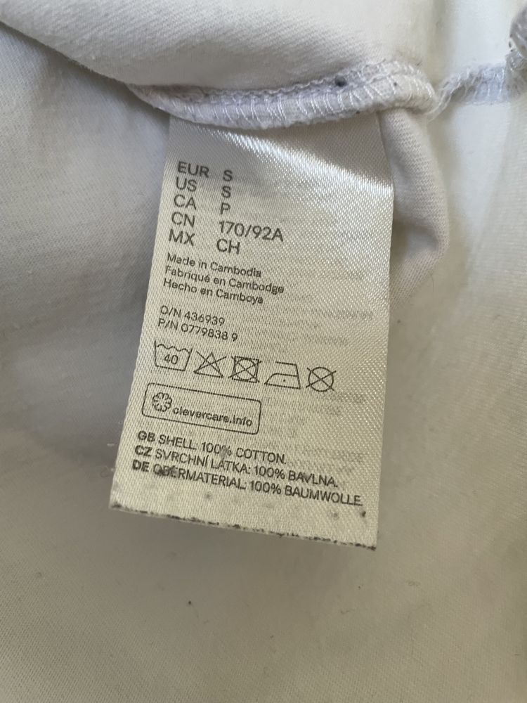 koszulka z nadrukiem z sieciówki H&M