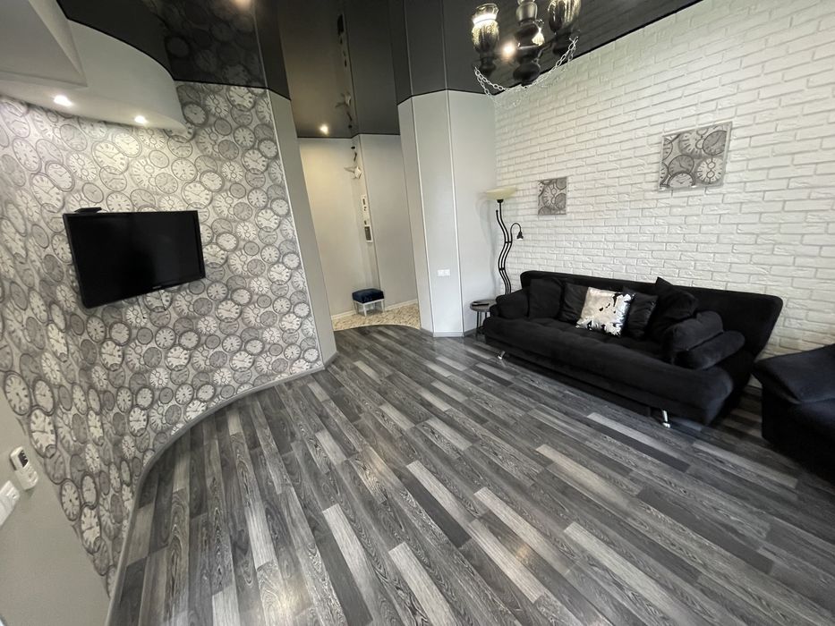 Квартира-студія люкс на пр Гагаріна